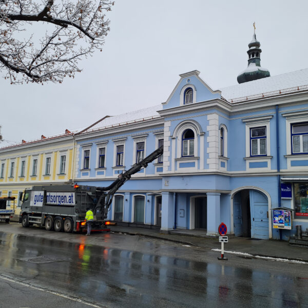 Das Multifunktionszentrum Groß Gerungs zeigt, wie Vision nachhaltige Entwicklung schafft: Revitalisierung, Nahversorgung und Gemeinschaft beleben den Ortskern für die Zukunft.