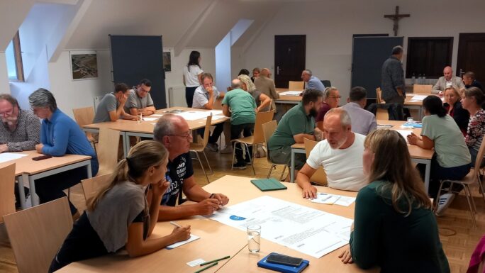 Im Rahmen der Zukunftswerkstatt konnte die Bevölkerung in Grafenegg ihre Ideen für die Heimatgemeinde einbringen.