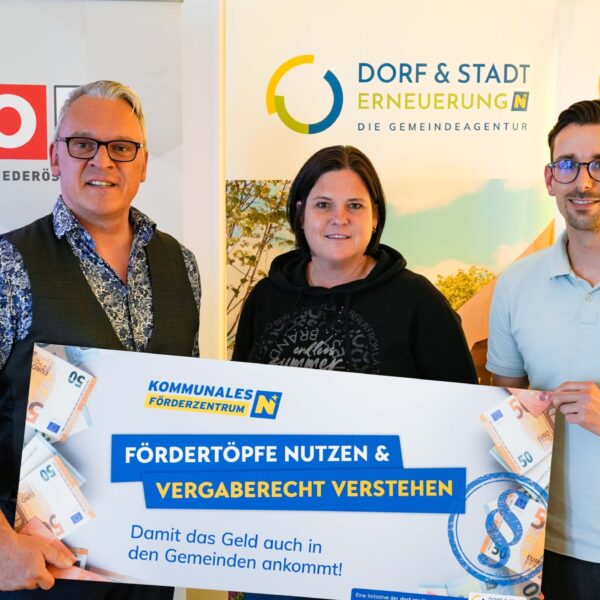 Damit das Geld auch in den Gemeinden ankommt, lud die dorf- & Stadterneuerung in Kooperation mit der Wirtschaftskammer NÖ zum Seminar "Fördertöpfe nutzen & Vergaberecht verstehen" nach Hofstetten-Grünau ein.