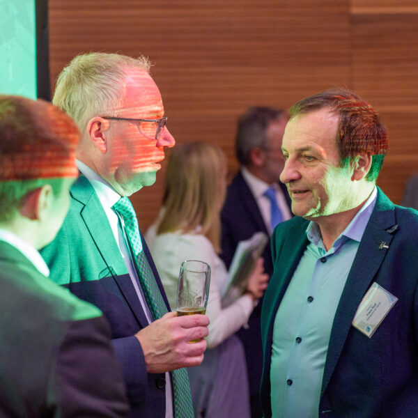 Viele aktuelle Informationen für Gemeinden und Dorferneuerungsvereine gab es für die Gäste des Stammtisches der Dorf- & Stadterneuerung in NÖ Mitte in Langenlebarn.