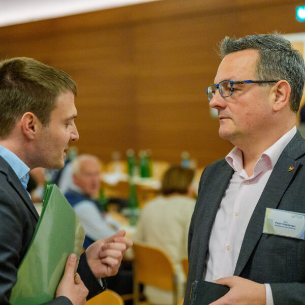 Viele aktuelle Informationen für Gemeinden und Dorferneuerungsvereine gab es für die Gäste des Stammtisches der Dorf- & Stadterneuerung in NÖ Mitte in Langenlebarn.