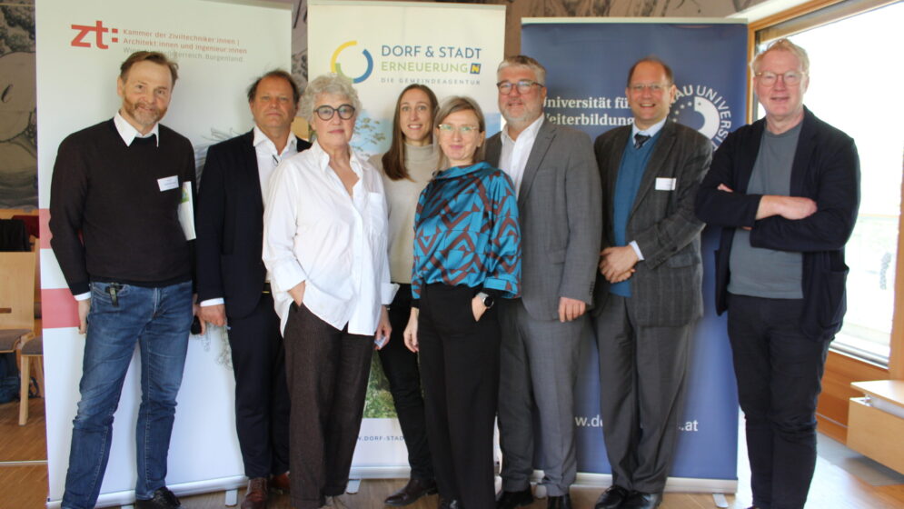 Daniel Zimmermann Büro 3:0, Weatherpark Daniel Brüll, NÖ Dorf- und Stadterneuerung Evelyn Rudnicki, ZT Kammer Wien, NÖ, Burgenland Theresa Mayerhofer BMWKMS Christine Lechner, ORTE Architekturnetzwerk NÖ Martin Grüneis, Kulturabteilung NÖ Christian Hanus, Universität für Weiterbildung Krems Ernst Pfaffeneder, ORTE Architekturnetzwerk NÖ