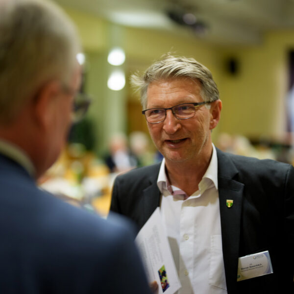 Der Stammtisch in Lichtenwörth bot den Gästen neben aktuellen Infos zum Angebot der Dorf- & Stadterneuerung ausreichend Zeit zum Plaudern und Netzwerken.