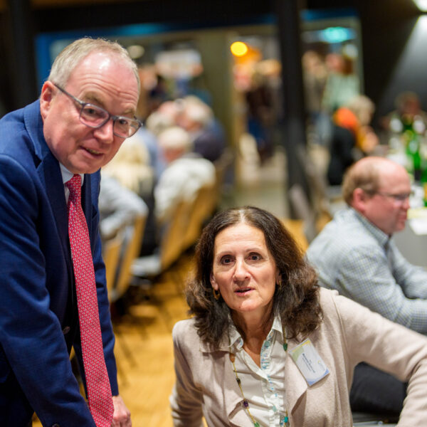 Aktuelle Themen der Dorf- & Stadterneuerung wurden von zahlreichen interessierten Gästen mit LH-Stv. Stephan Pernkopf und vielen weiteren hochkarätigen Expertinnen und Experten diskutiert.