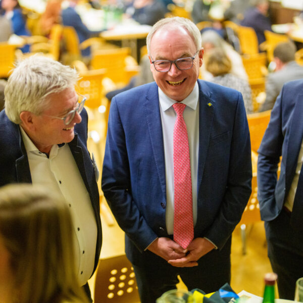 Aktuelle Informationen, interessante Gespräche und gute Stimmung: Der Stammtisch der Dorf- & Stadterneuerung im Waldviertel wurde einmal mehr zum Treffpunkt für alle, denen lebendige Regionen und Dörfer wichtig sind.