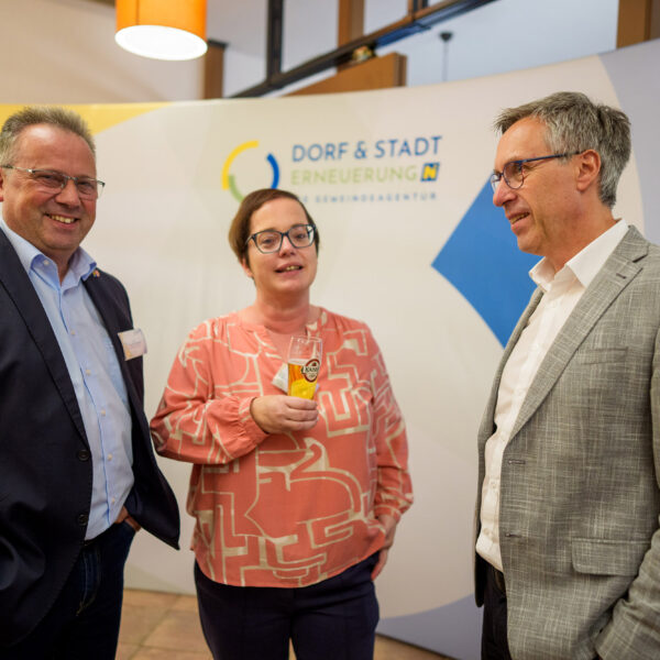 Interessante Gespräche, nützliche Informationen und noch viel mehr gab es für die interessierten Gäste beim Stammtisch der Dorf- und Stadterneuerung im Mostviertel.