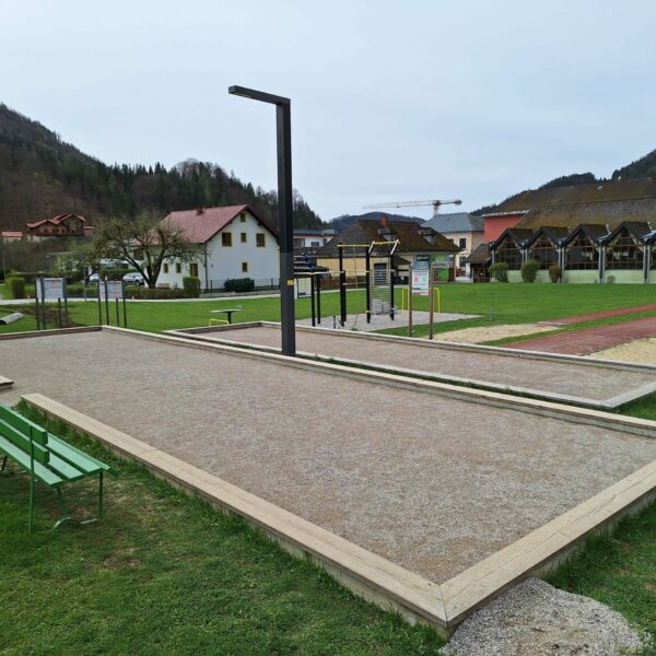 Mit der Begegnungszone im Zentrum und dem Generationentreffpunkt auf der Schulwiese zeigt Lunz am See eindrucksvoll, wie Dorferneuerung zukunftsfähige Räume schafft.
