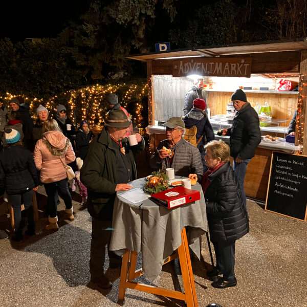 Adventmarkt des Dorferneuerungsvereines Stollhof-Gaaden lebenswert