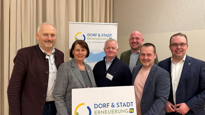 Inspiration, Vernetzung und konkrete Umsetzungsideen für Dorferneuerungsvereine und alle, die etwas bewegen möchten, gab es beim Vernetzungstreffen der Dorf- & Stadterneuerung in Euratsfeld.