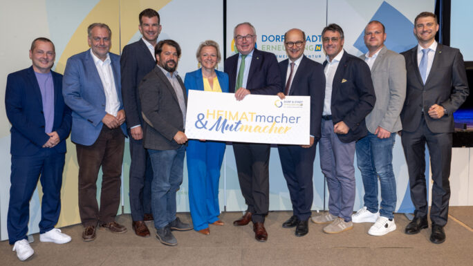 Unter dem Motto „Erneuern wir unsere Dörfer & Städte – Aus Liebe zum Land!“ ging der Stammtisch der Dorf- & Stadterneuerung 2026 in Hollabrunn über die Bühne.