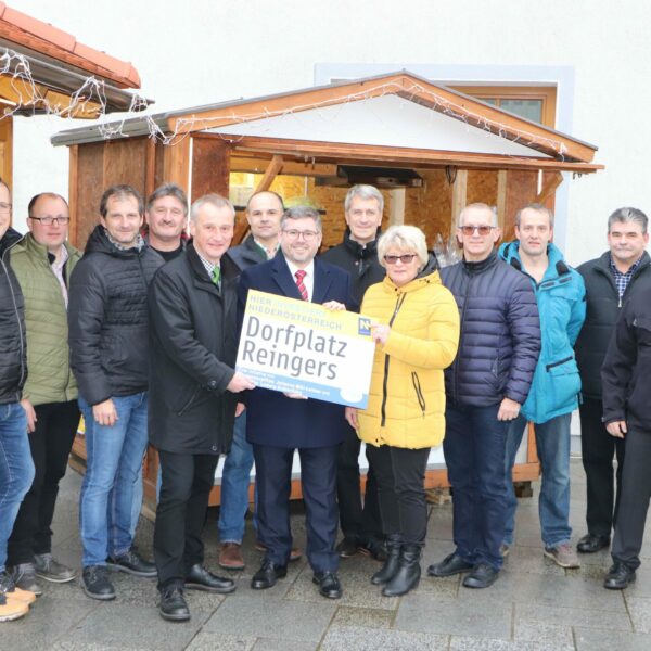 Reingers: In vier von fünf Katastralgemeinden setzen aktive Dorferneuerungsvereine bedeutende Projekte um und zeigen damit, wie durch Bürgerbeteiligung das Ortsbild nachhaltig geprägt und das Gemeinschaftsgefühl verbessert werden kann.