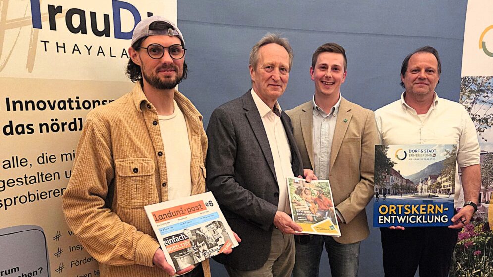 von links: Benjamin Altrichter, Josef Wallenberger, BGM Florian Hutter, Daniel Brüll