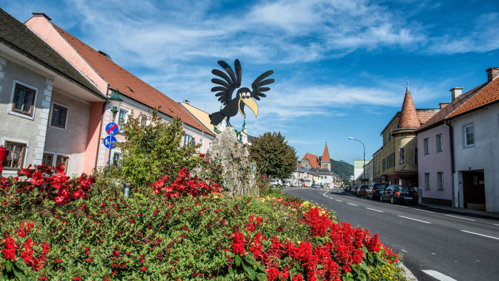 Blick vom Marktplatz in Richtung Kirche in Rabenstein an der Pielach
