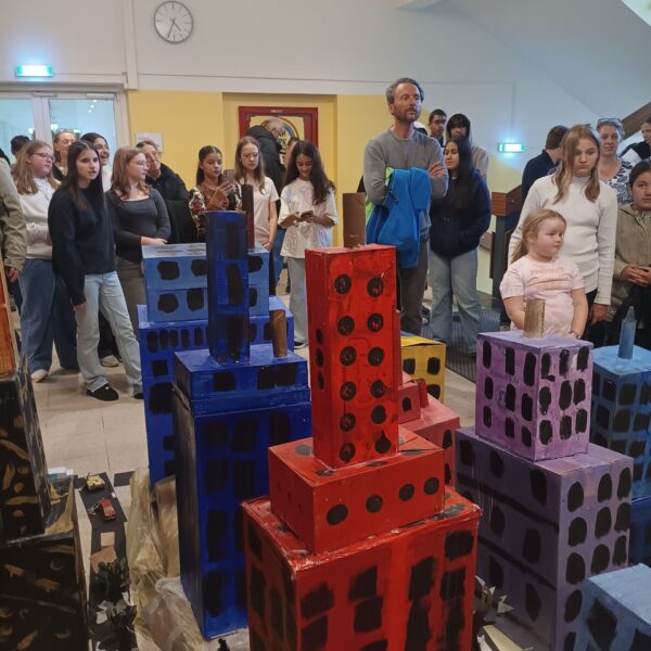 Die Dorf- und Stadterneuerung unterstützt die Kernteams der Stadtteile Spratzern, St. Georgen, Wagram und Harland bei ihren Sitzungen durch Moderation und Projektmanagement.