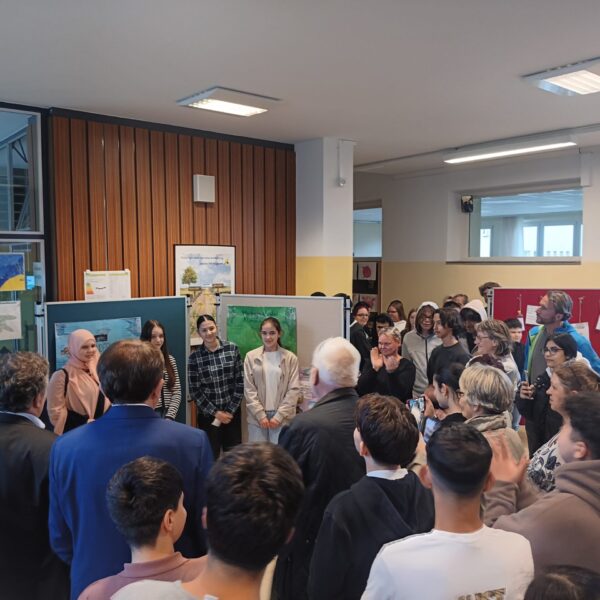 Die Dorf- und Stadterneuerung unterstützt die Kernteams der Stadtteile Spratzern, St. Georgen, Wagram und Harland bei ihren Sitzungen durch Moderation und Projektmanagement.