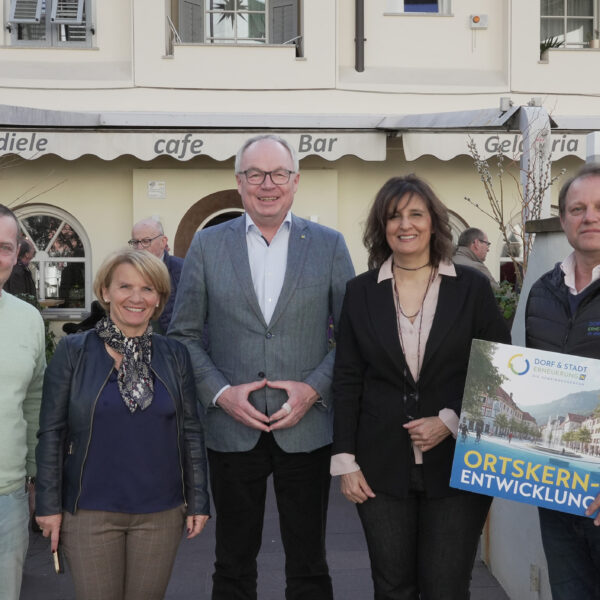 Südtirol zeigt vor, wie Ortskerne belebt werden: Baukultur, Leerstand, Beteiligung und Kooperation als Erfolgsrezepte für Gemeinden.