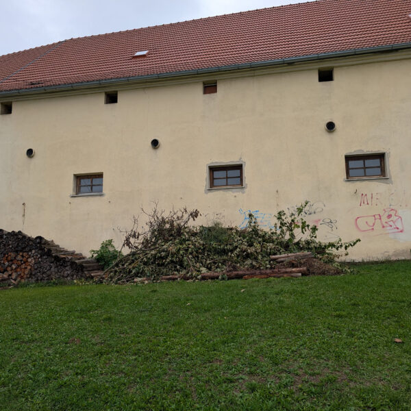 Fassade des historiscen Meierhofes in Zistersdorf