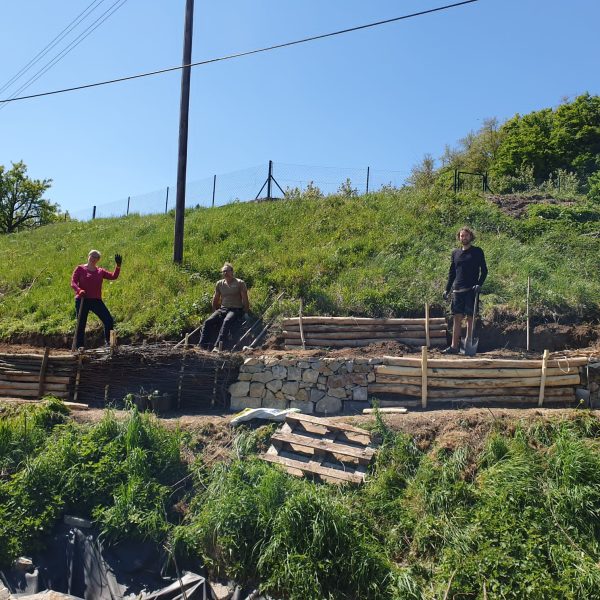 Auf einem öffentlich zugänglichen Grundstück in Paudorf wurde ein Permakultur-Garten eingerichtet, der den Grundsätzen ökologischer Nachhaltigkeit folgt.