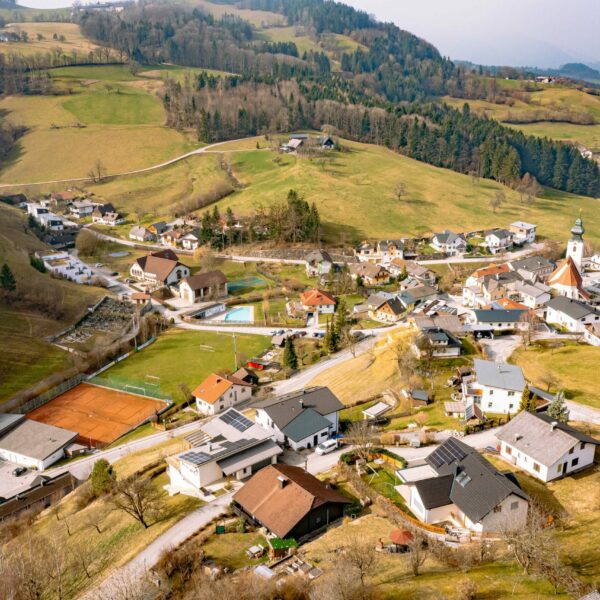 Die Gemeinde Reinsberg zeigt eindrucksvoll, wie Ortskernentwicklung mit Herz, Verstand und Gemeinschaft gelingen kann.