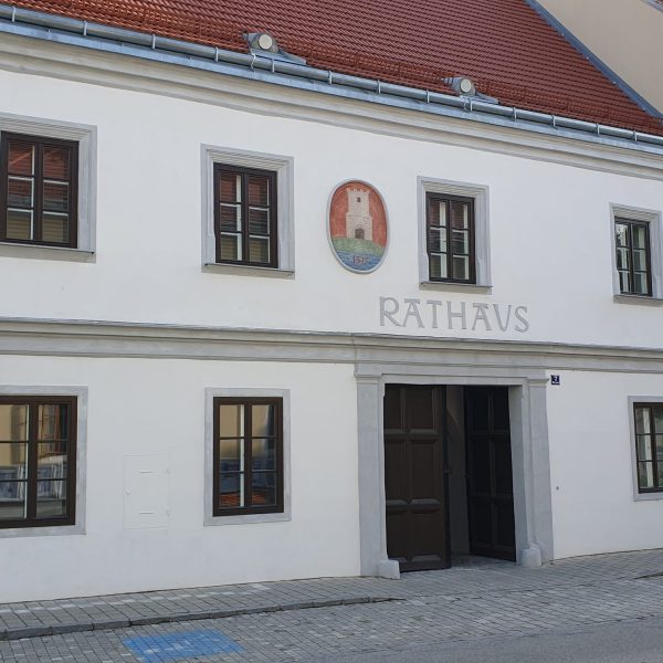 Das Rathaus Traismauer wurde zum Ort der Begegnung, Mitgestaltung und Teilhabe umgestaltet.