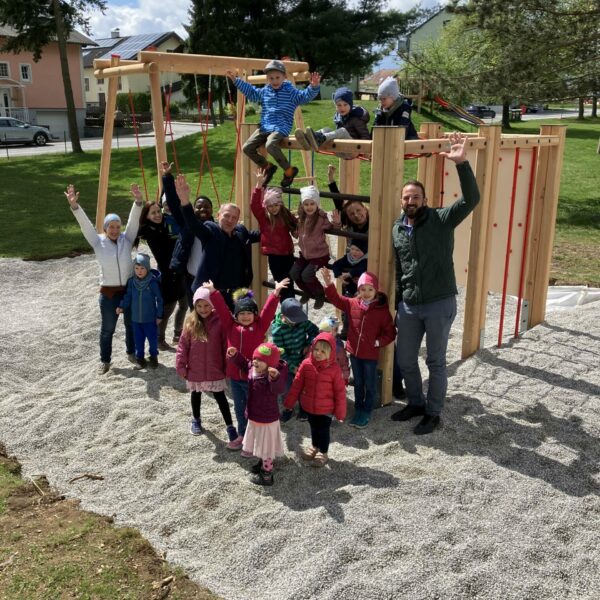 Mit neuen Projekten zur Stadterneuerung wird der Ortskern belebt, der Beserlpark ganzjährig nutzbar und der Spielplatz zum Familien-Hotspot