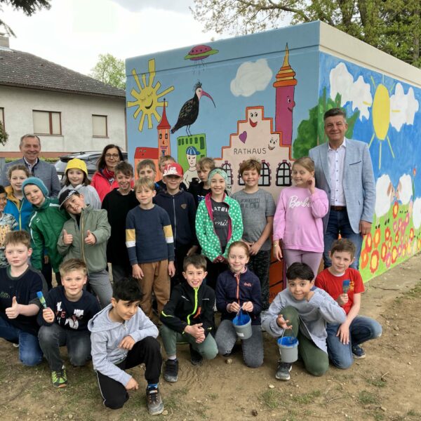 Mit neuen Projekten zur Stadterneuerung wird der Ortskern belebt, der Beserlpark ganzjährig nutzbar und der Spielplatz zum Familien-Hotspot