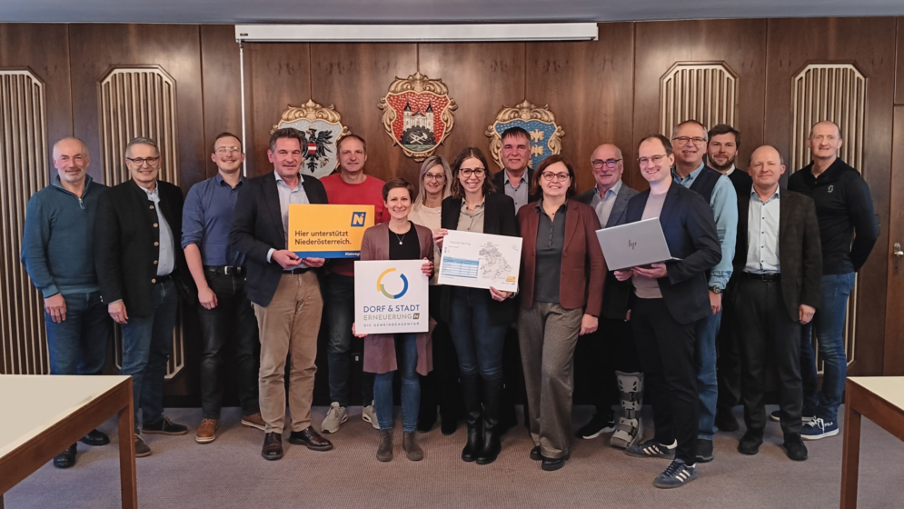 Gemeindevertreterinnen und Gemeindevertreter der Kleinregion Ybbstal bei der Projaktabschlusspräsentation